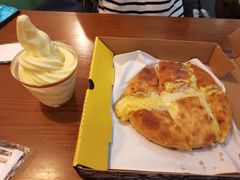 猫王榴莲饼-猫王榴莲世家(三里屯SOHO商场店)