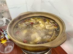 -威邵鸡煲(西华路总店)