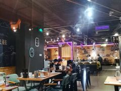 大堂-喝丢一只鞋海鲜烧烤·海肠捞饭(东关街店)