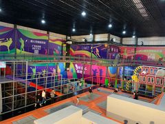 -超人空间竞技场·轰趴团建蹦床主题公园