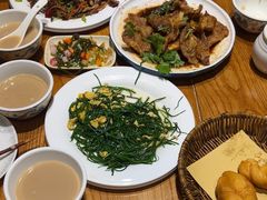 -蒙艾里民族传统菜蒙餐