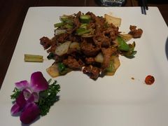 泰国香草炒嫩牛肉-Local泰莲庭(虹鳟鱼店)