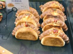 芝士香脆热狗-巴黎贝甜(华堂新辰汇店)
