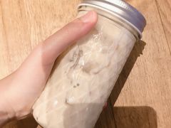 冰Oatly巧克力燕麦奶-Dough&Joe团憩(瑞虹天地月亮湾店)