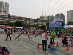 -万达广场(龙湖店)