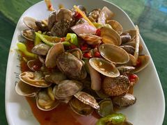 葱姜炒花甲-四川小胡子海鲜(丁村万人海鲜广场店)