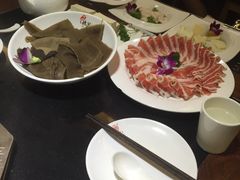 -重庆德庄火锅(体育中心店)
