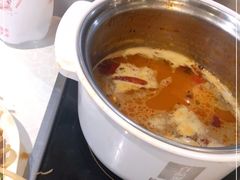 -百品聚旋转火锅(万德庄店)