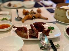 脆皮烧乳鸽-御宝轩(益丰·外滩源店)