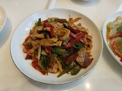 火腿炒农家豆腐皮-辣公子·千岛湖私房菜(滨江店)