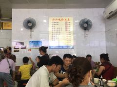 等位区-李记小小吃·江油肥肠(涪江路店)