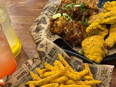 -BHC炸鸡(明洞总店)