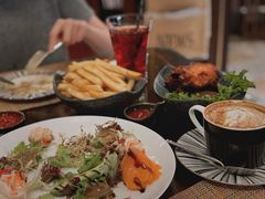 -上海和平饭店维克多咖啡厅 Victor's