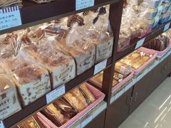 -红宝石·鲜奶小方·海派西点房(南翔店)