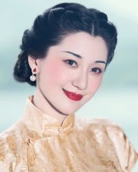 -租旗袍租礼服馆