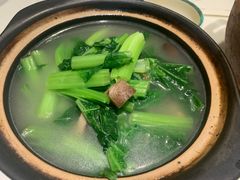 煲淋春菜-原味田园·客家菜·土窑鸡(中航城君尚购物中心店)