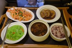 -臻康乃馨月子中心(集美店)