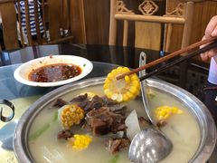 -石磨豆花家常菜·牦牛排土火锅