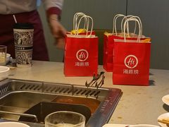 -海底捞火锅(杭州滨江九宜城店)