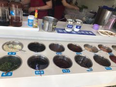 -百品聚旋转火锅(万德庄店)