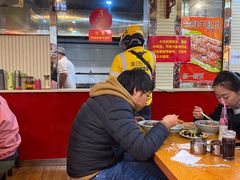 大堂-门框胡同百年卤煮(新街口店)