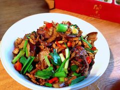 蒜椒炒湘西腊肉-印象鲵宴·张家界地标美食名片(溪布街店)