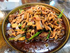 -一品红烧鸭特色川菜(三岔湖店)