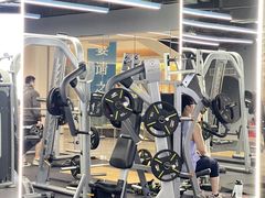 -超鹿运动(五四路恒力城店)