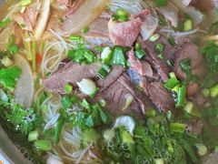 -胡记牛杂粉