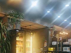 -愉肴麻辣香锅(中山路店)