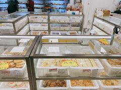 面包甜点陈列柜-百年义利(朝内南小街店)