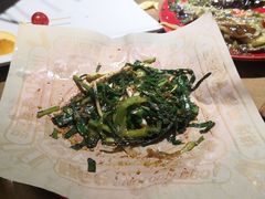 -何师烧烤·香辣蟹·川菜·30年老品牌(太古里旗舰店)