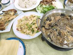 -鹤乡东北菜(崮山路店)