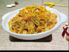 -傻根大肉面(三美店)