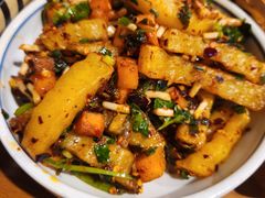 不丢嘴洋芋片-包整·丝娃娃(一览甲秀楼风景店)