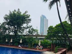 -曼谷湄南河畔华美达广场酒店