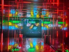 -MEGA PARTY CLUB