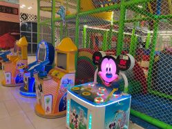 -小玩家儿童主题乐园(世茂广场店)