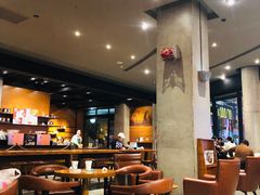 大堂-星巴克(延吉百利城店)