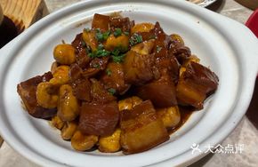 Braised Native Rooster with Chestnuts