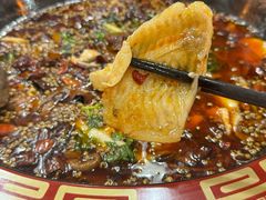 -烧哥美蛙肥肠鱼火锅·十五年社区店