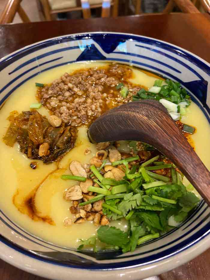 滇缅小厨烧烤(丹凤街店)-"以前在这家店附近租房子住吃过一次以后觉.