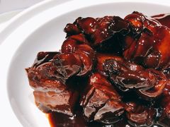 百叶结红烧肉-屋里厢上海菜馆