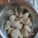 时令家常菜之大蒜烧黄鳝，软糯又咸鲜