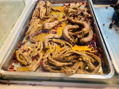 -王浩儿纪六孃甜皮鸭(乐山总店)