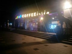-Who乎coffee&bar