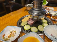 -唯成•韩国炭火烤肉 유성고기