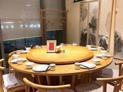 -柒月小火炉·新派川菜(金狮广场店)