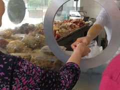 -陆稿荐观前街店