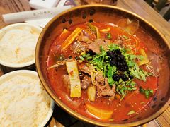 -成都你六姐·牛肉冒菜(上海环宇荟店)